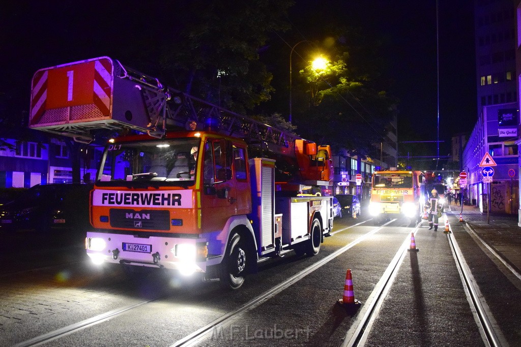 VU Pkw Strab PKlemm Koeln Altstadt Jahnstr P003.JPG - Miklos Laubert